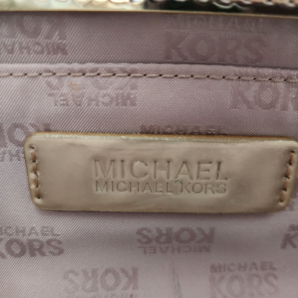 Michael‎ Kors Berkley Clutch, gold metallic monogram, clutch - Picture 7 of 11